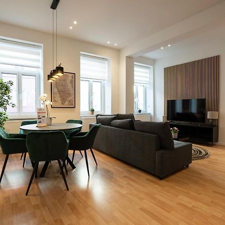 Experience Fresh Comfort In Our Brand-New Apartment In Vienna'S 17Th District Eksteriør billede