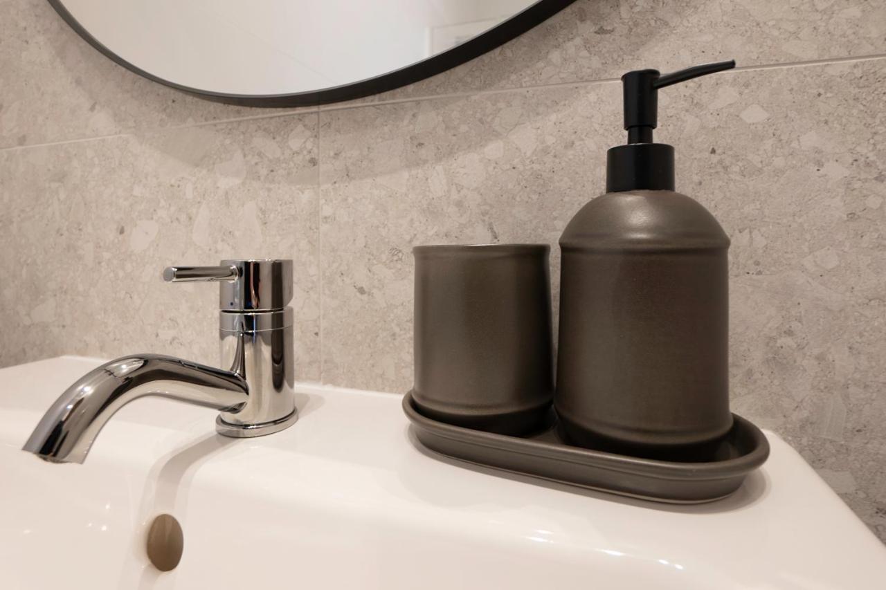 Experience Fresh Comfort In Our Brand-New Apartment In Vienna'S 17Th District Eksteriør billede